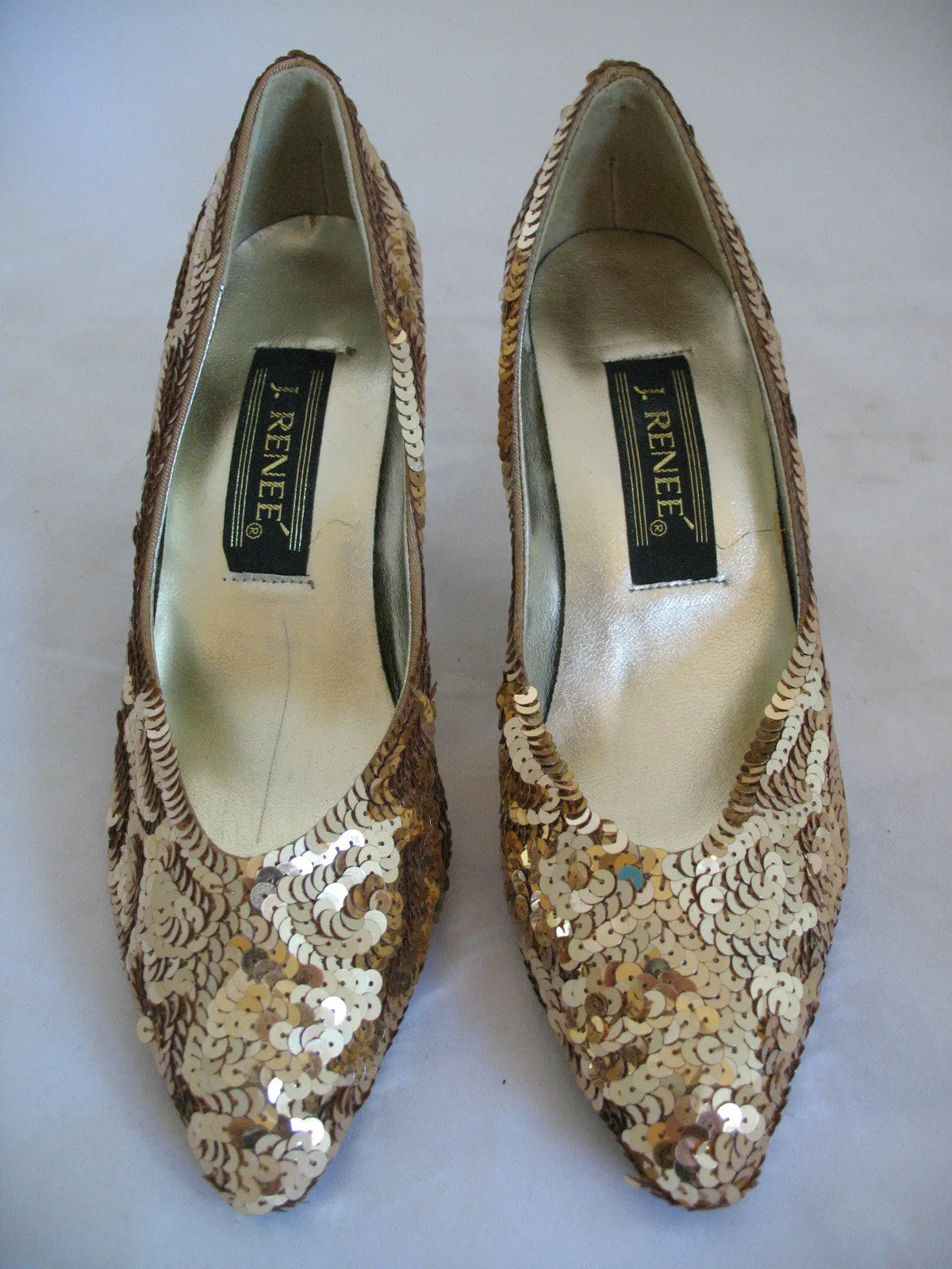 J.RENEE New With Defect Womens Metallic Yellow Gold Sequin Shoes 3in High Heels Sequins Upper Ladies Classics Pumps Size 6M 6 M