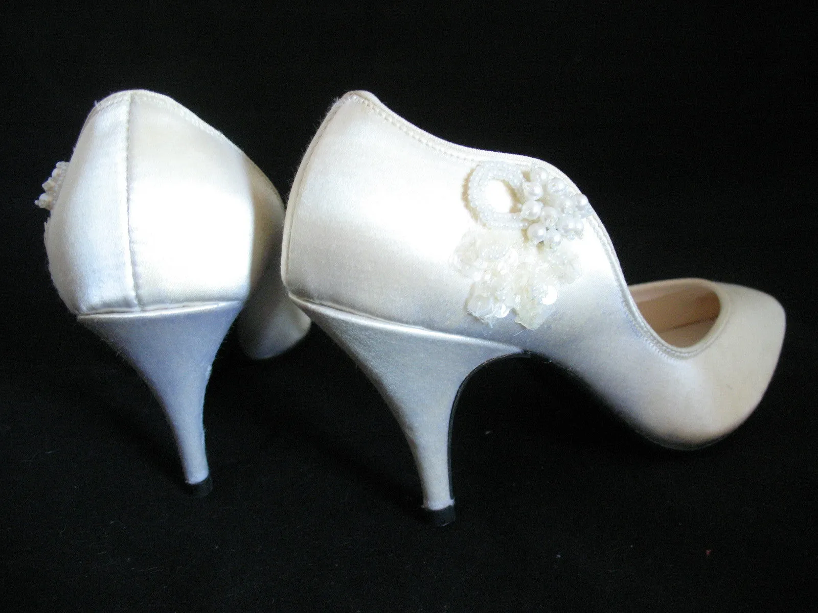 New Vintage Y2K 90s Peacocks Womens Pump Shoes High Heels Made USA Cream White