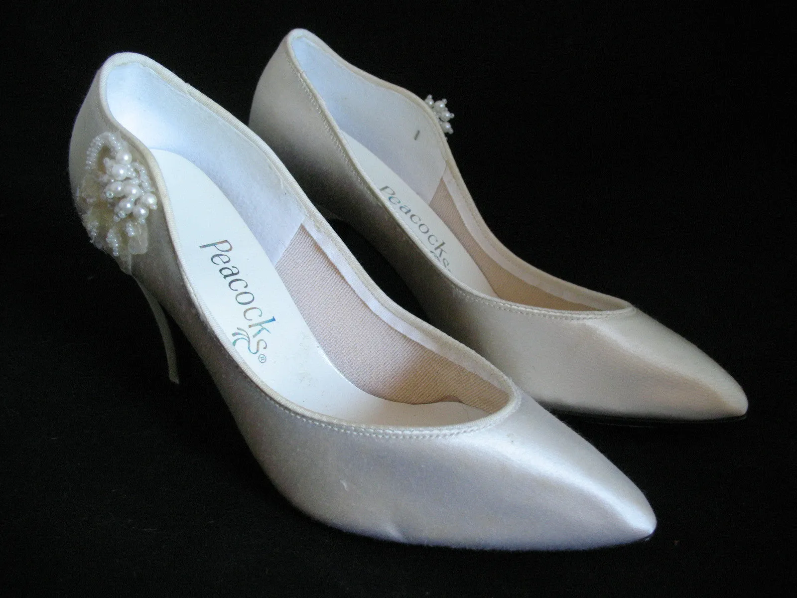 New Vintage Y2K 90s Peacocks Womens Pump Shoes High Heels Made USA Cream White