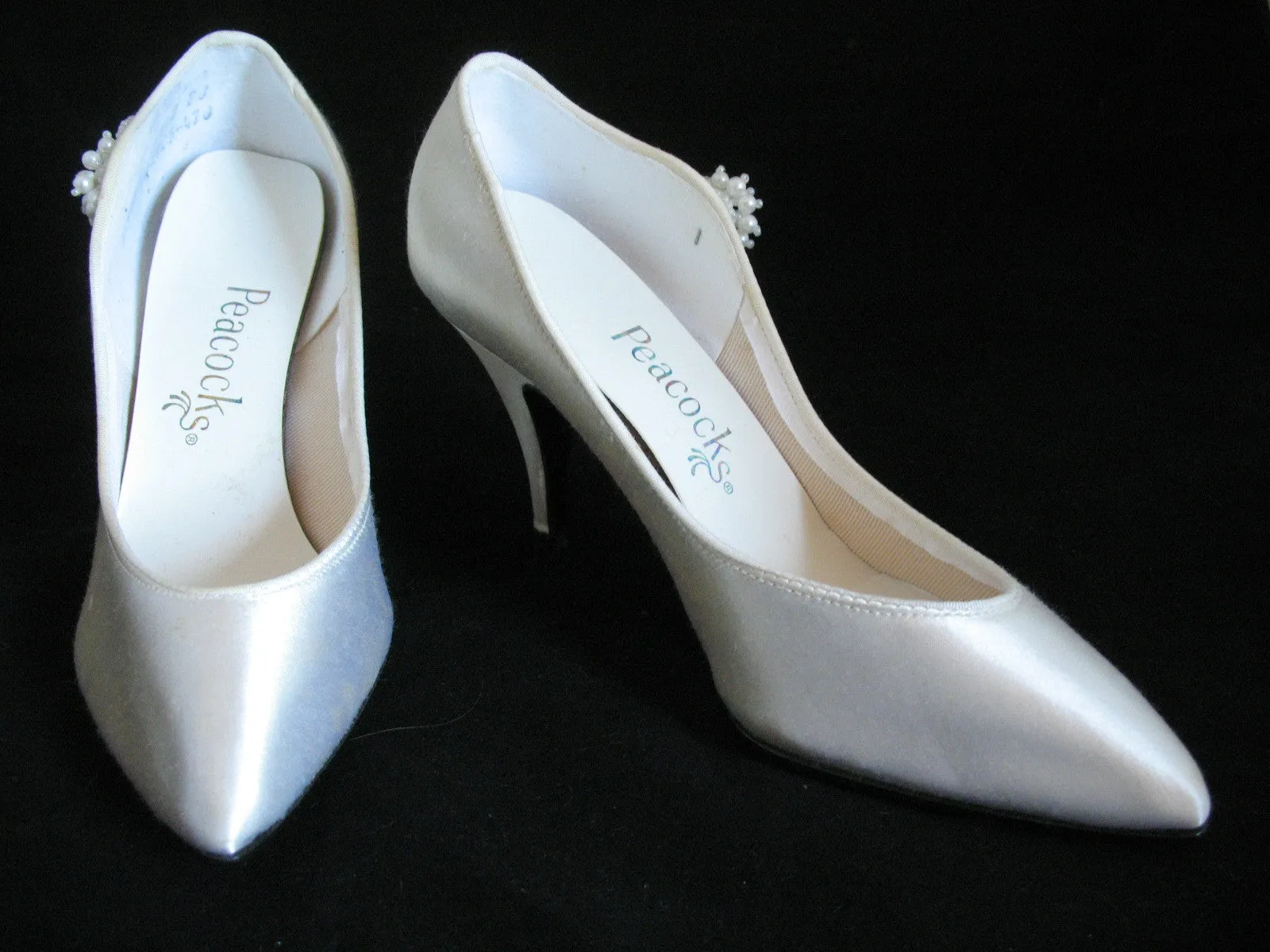 New Vintage Y2K 90s Peacocks Womens Pump Shoes High Heels Made USA Cream White