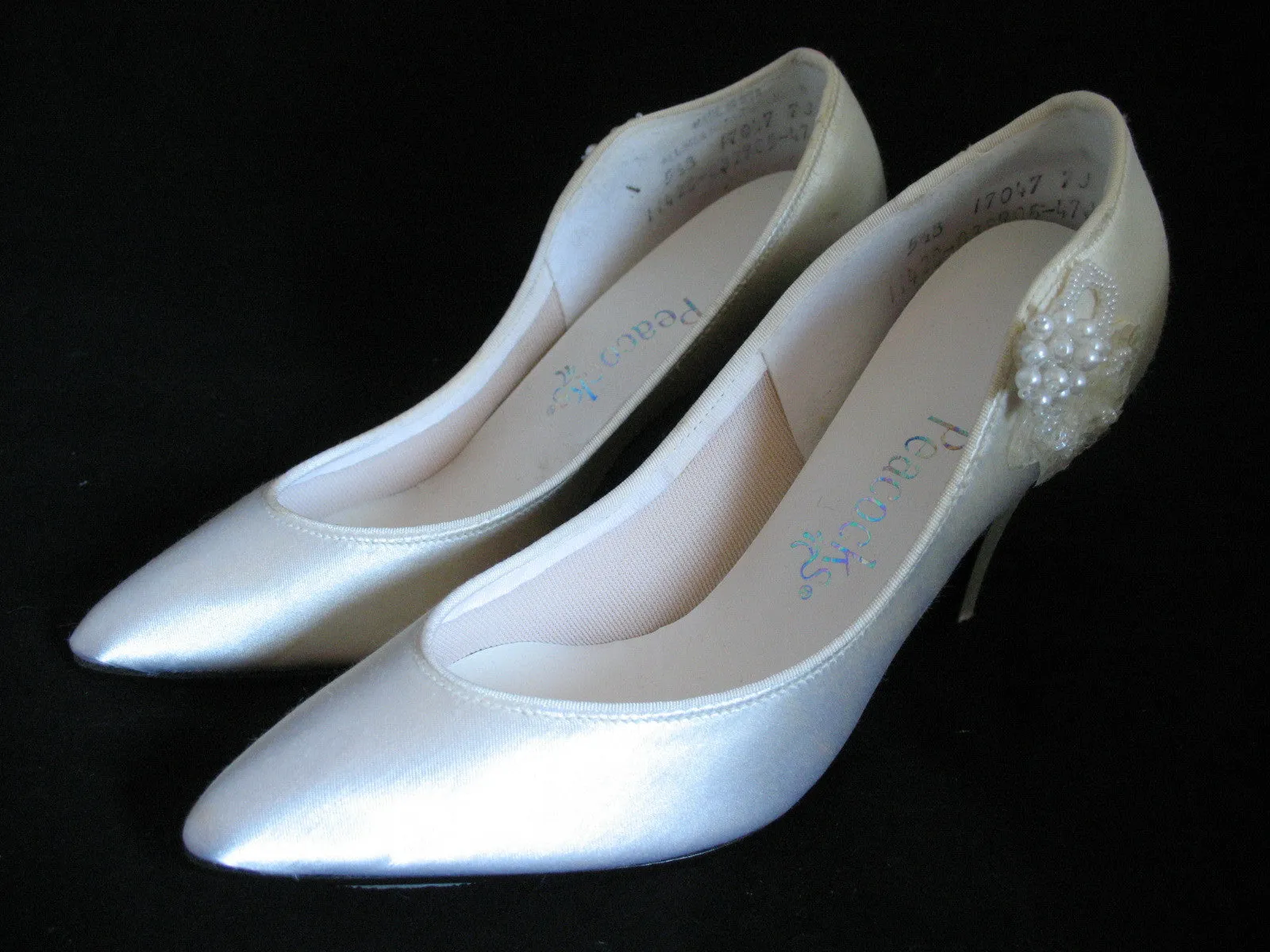 New Vintage Y2K 90s Peacocks Womens Pump Shoes High Heels Made USA Cream White