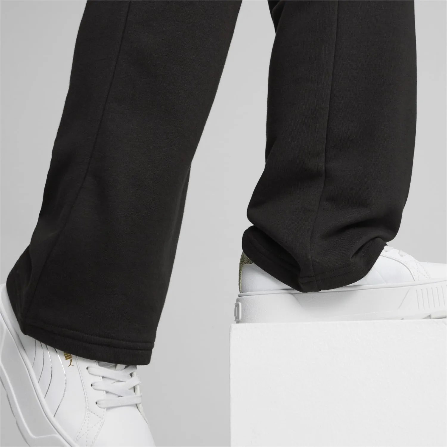 PUMA Women's Essentials  Straight Leg French Terry Sweatpants
